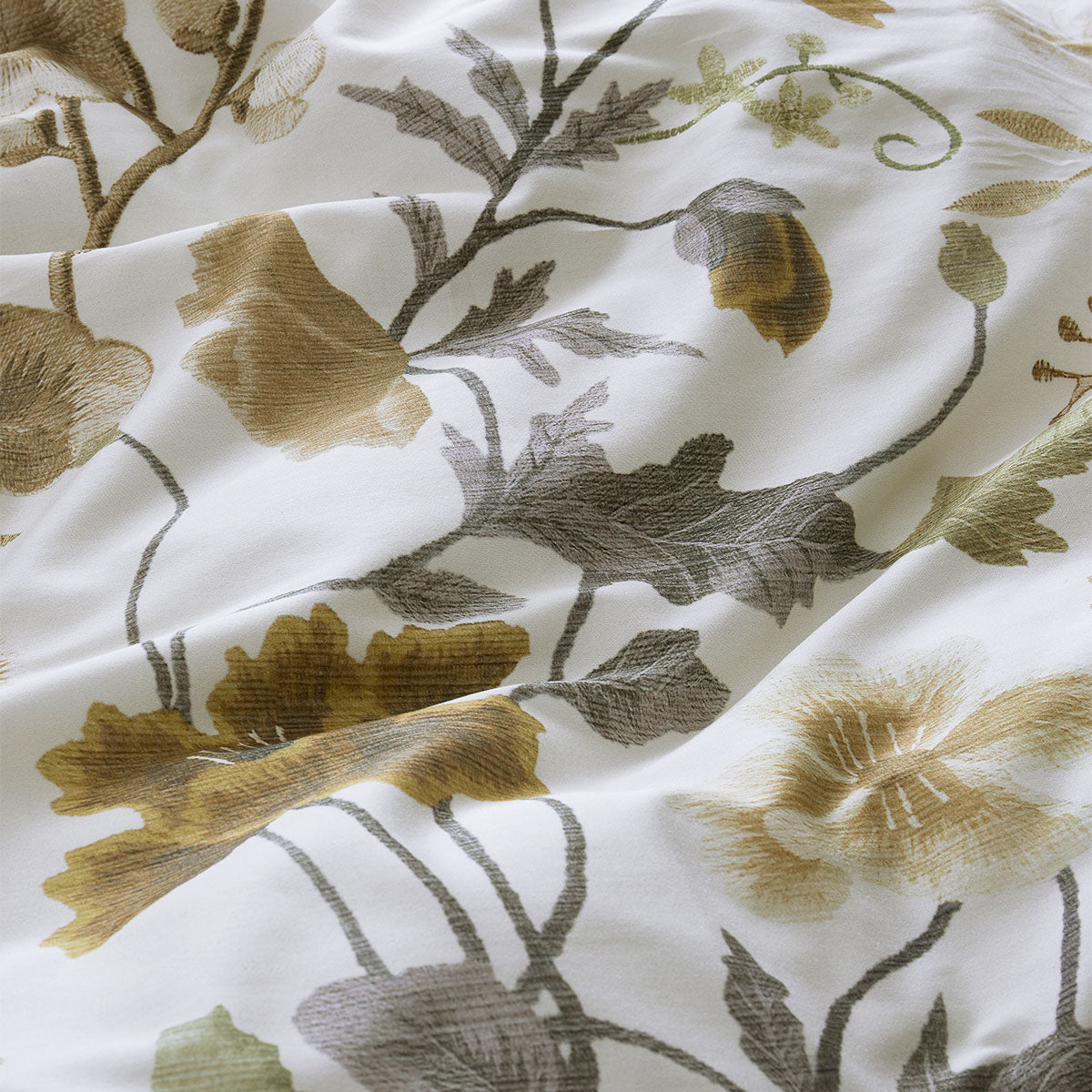 Bedding House Elizabeth White Cotton Sateen Quilt Cover Set King