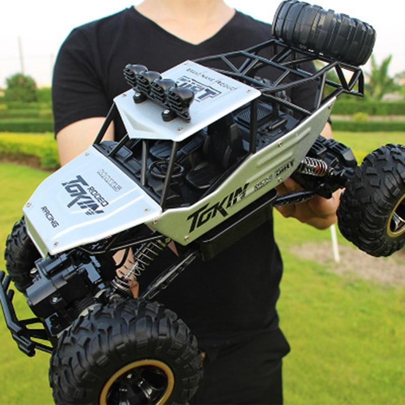 Off-road Climbing Car with 2.4ghz Remote Control and Double Motors - Silver