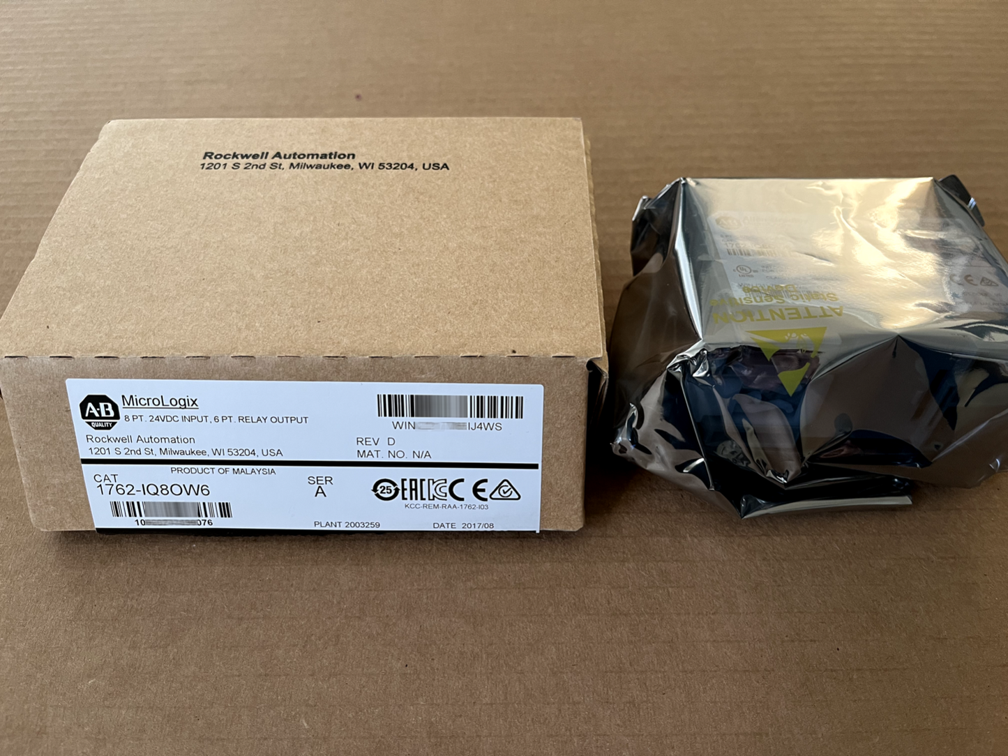 1PCS Brand New Allen-Bradley 1762-IQ80W6 SER A 1762-IQ8OW6 Fast ship