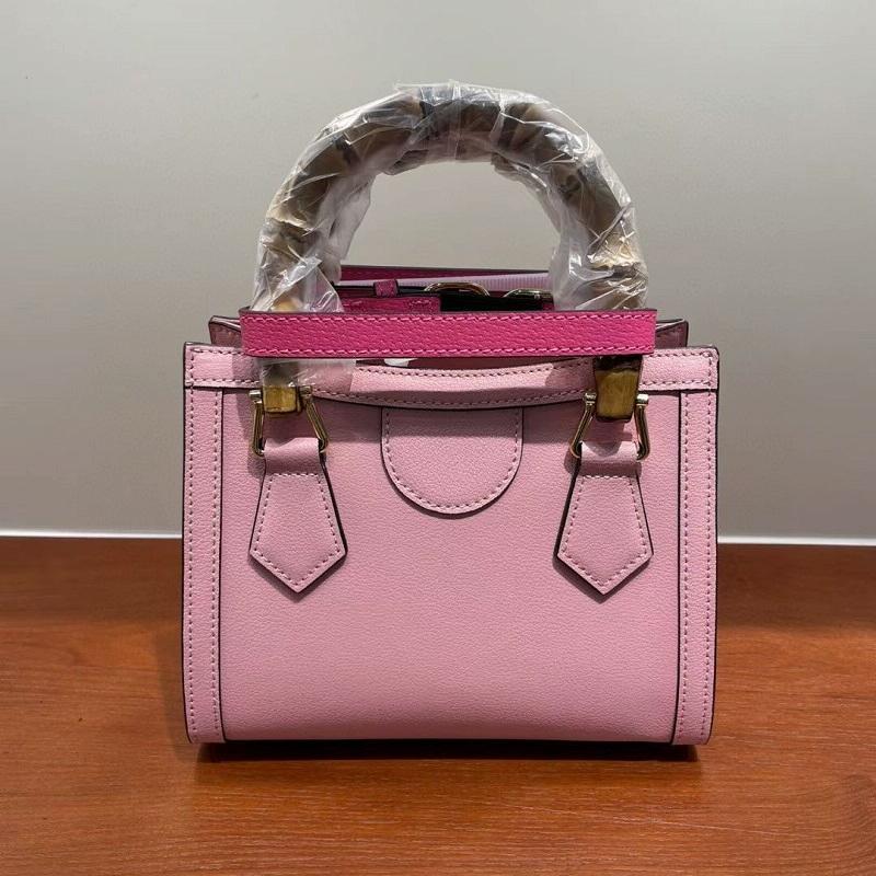 Versatile Cowhide Shoulder Bag for All Occasions - Black