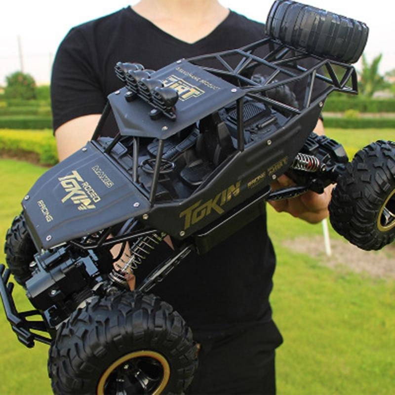 Off-road Climbing Car with 2.4ghz Remote Control and Double Motors - Silver